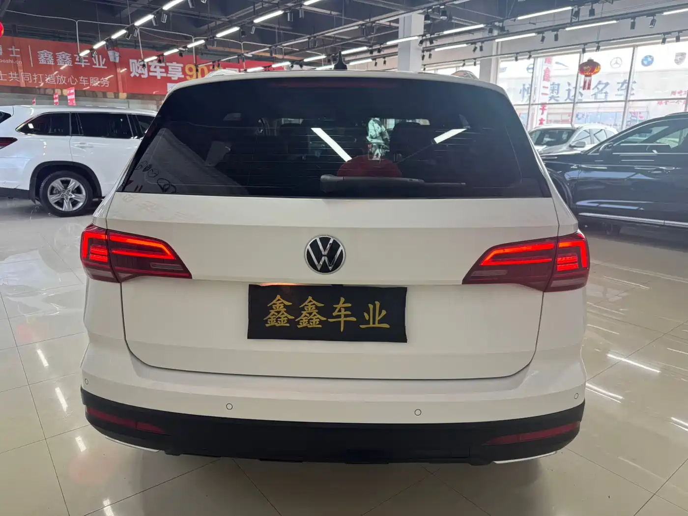 Volkswagen Tharu 2022 280TSI FWD Luxury Edition фото 4