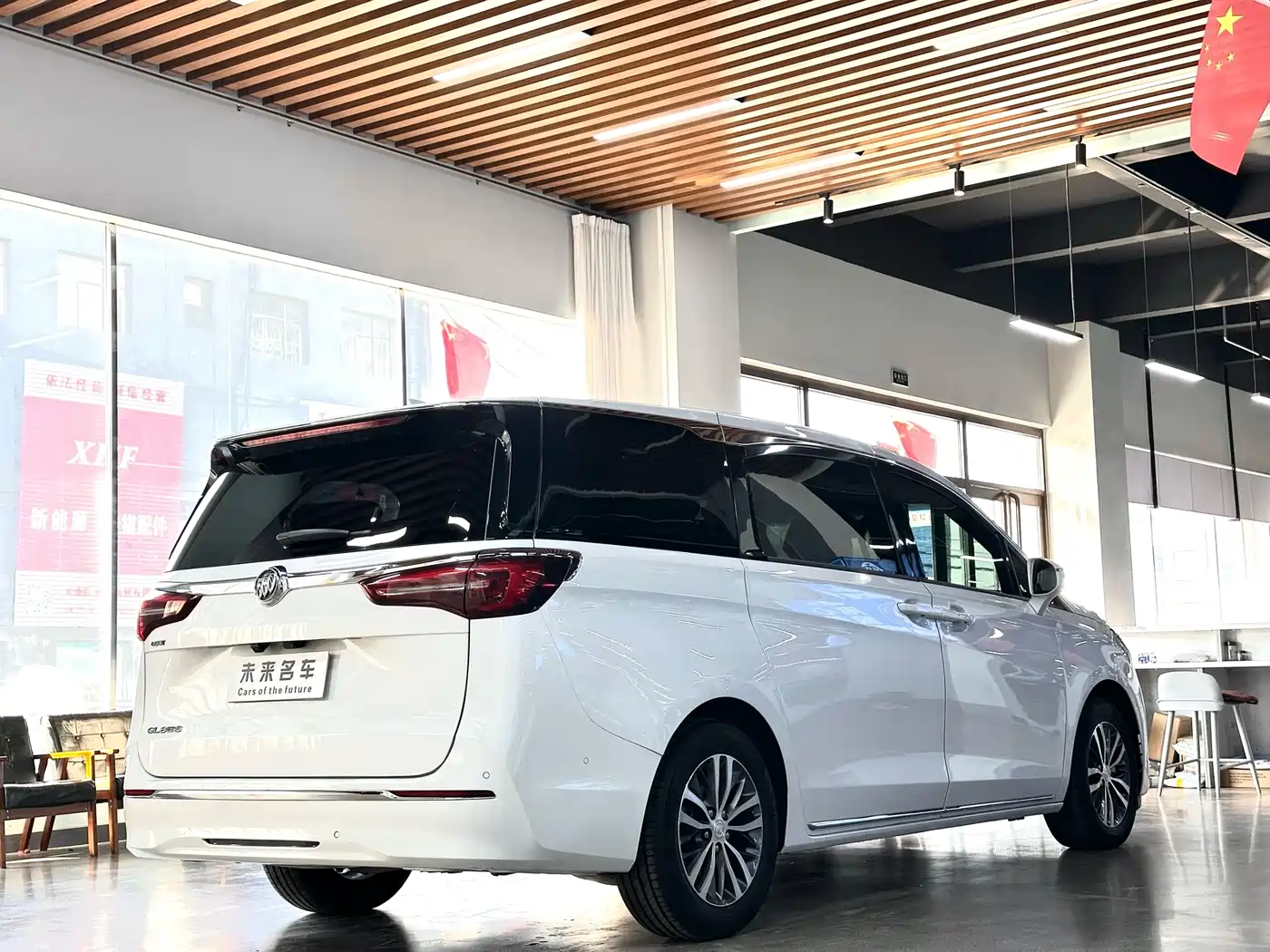 Buick GL8 2023 ES Landmaster Exclusive фото 17