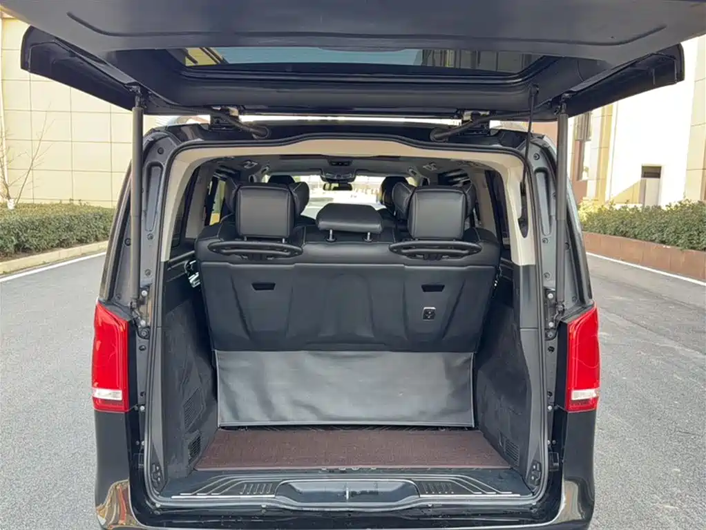 Mercedes-Benz V-Class 2018 V 260 Navigator Edition China VI фото 10