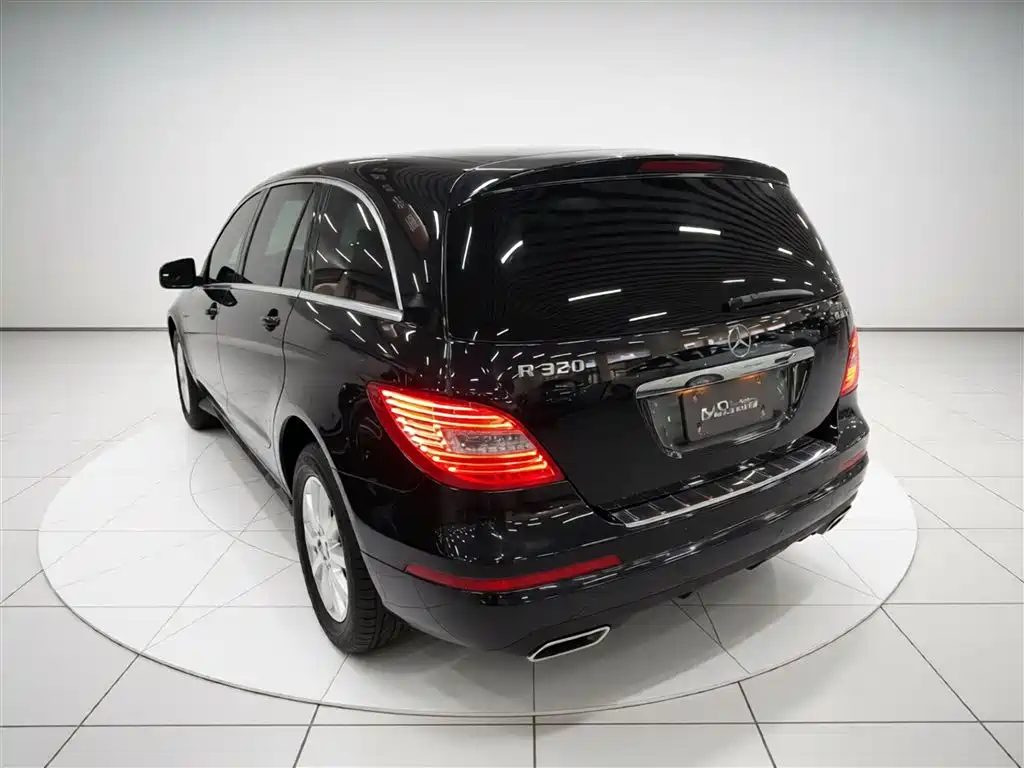 Mercedes-Benz R-Class 2017 R 320 4MATIC Business Collector's Edition фото 5