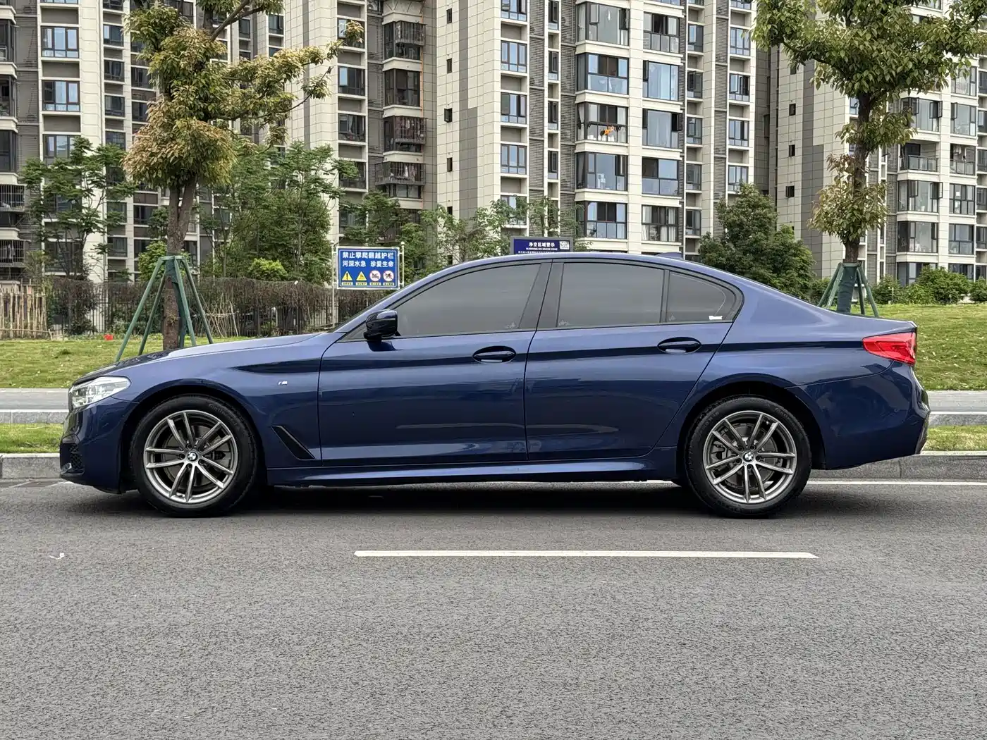 BMW 5 Series (Import) 2020 Model 525i M Sport Package фото 18