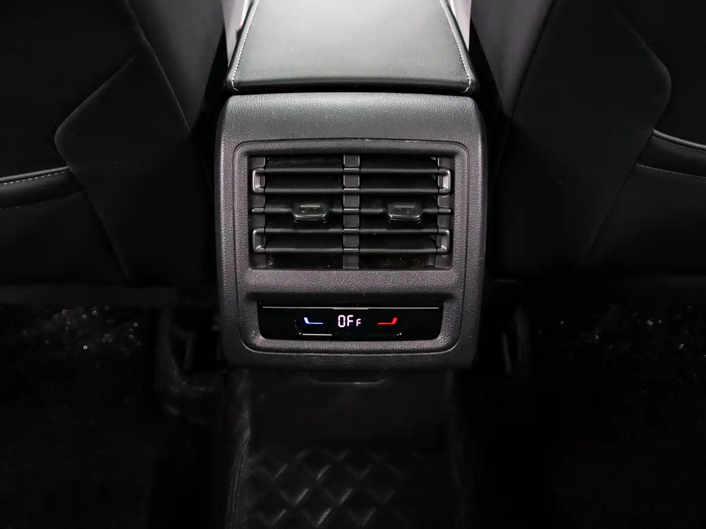 Volkswagen Golf 2021 280TSI DSG R-Line фото 16