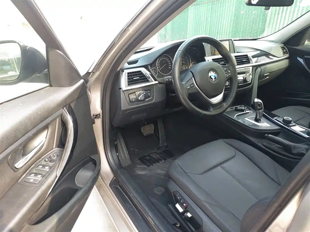 BMW 3 Series 2017 320Li Fashion фото 12