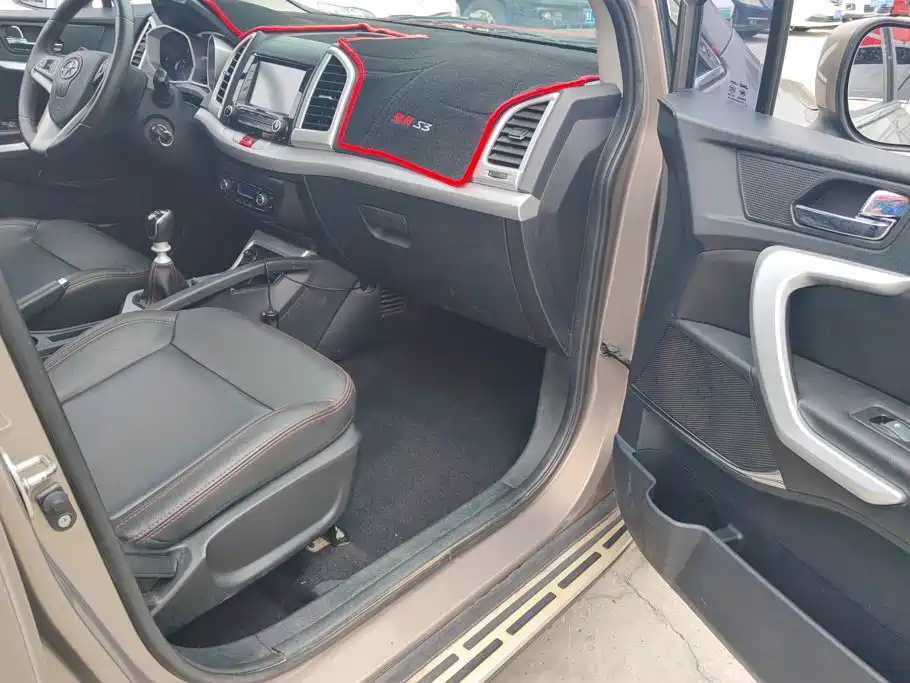 JAC Motors Refine S3 2016 2016 1.5L Manual Luxury Smart Premium