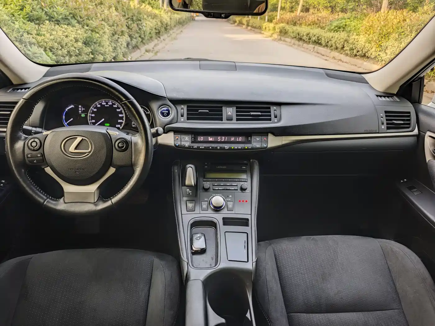 Lexus CT 2017 CT200h Elite Edition Monochrome China V фото 9