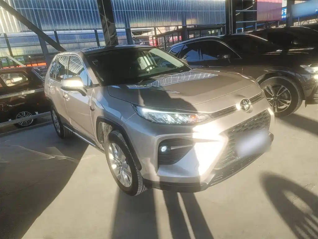 Toyota Wildlander 2020 2.0L CVT FWD Leading Edition фото 4
