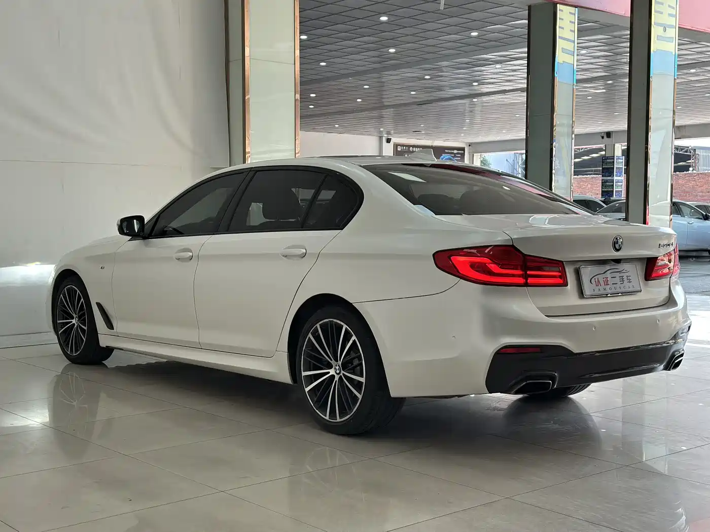 BMW 5 Series 2019 Facelift 530Li Leading M Sport Package фото 17