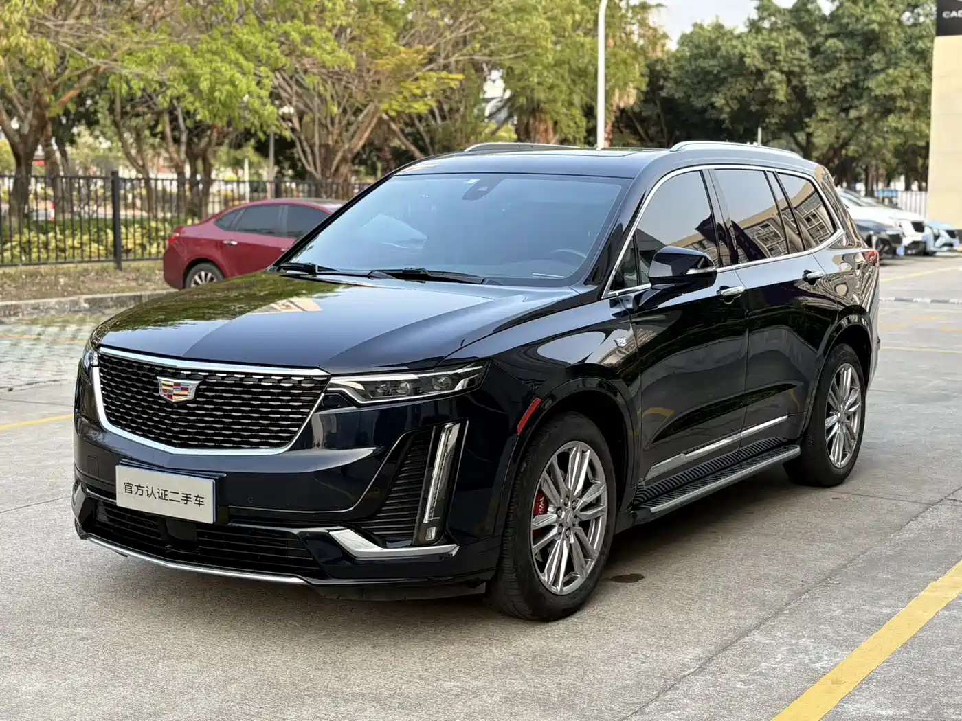 CADILLAC XT6