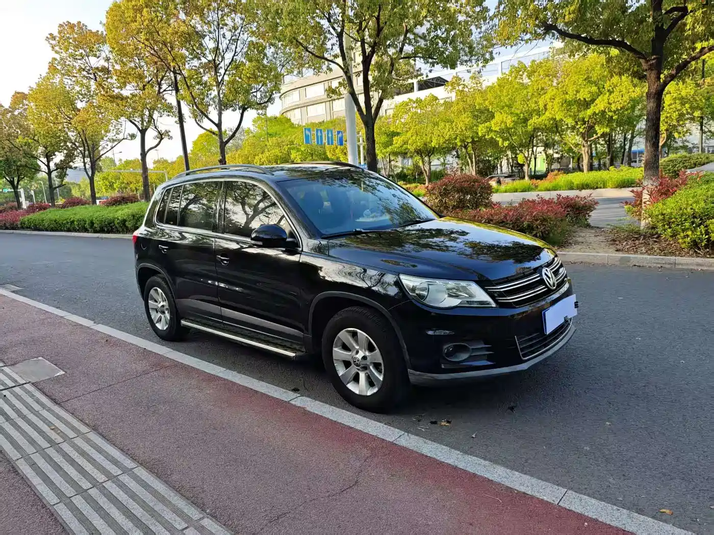 Volkswagen Tiguan 2012 1.8TSI Automatic 2WD Trend Edition фото 3