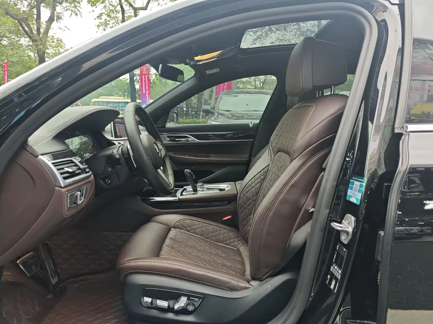 BMW 7 Series 2019 Facelift 740Li Leading M Sport Package фото 5