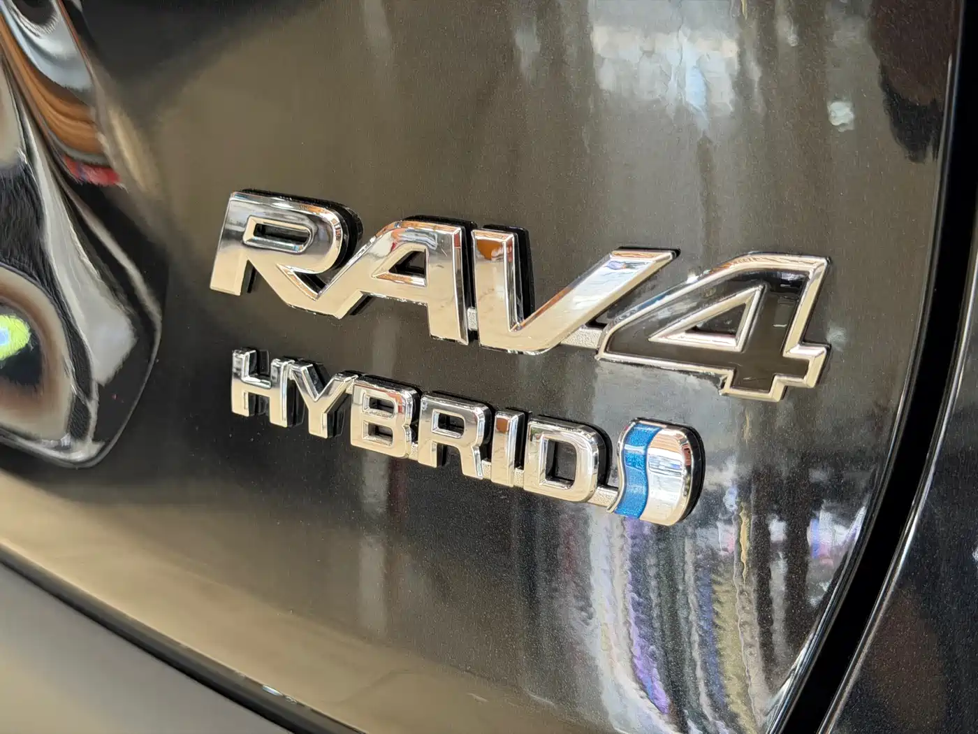 Toyota RAV4 Rongfang 2022 Hybrid 2.5L E-CVT 4WD Elite Plus Edition фото 9