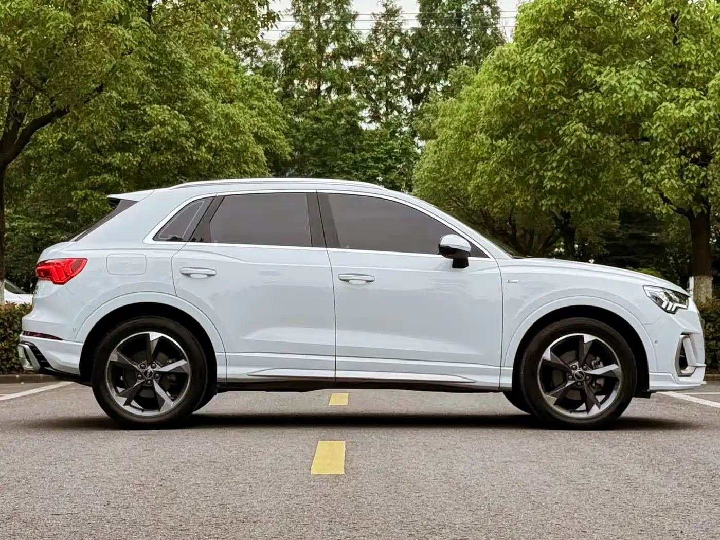 Audi Q3 2024 40 TFSI Fashion Sport фото 4