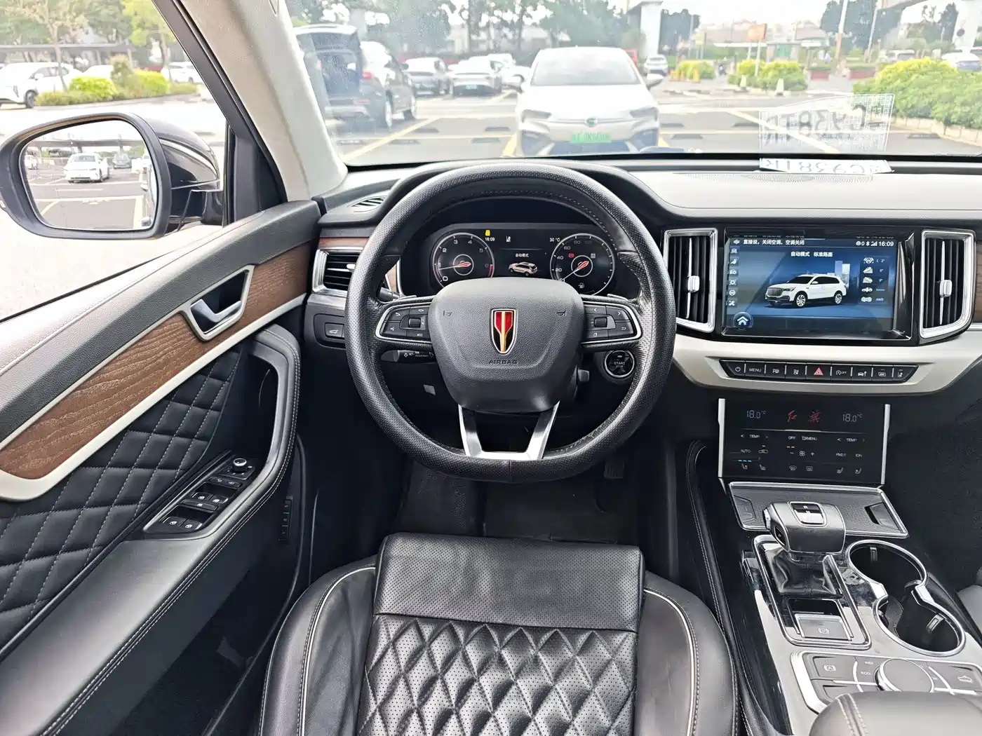 Hongqi HS7 2022 3.0T Auto 4WD Smart Connect Flagship 7-Seater фото 9
