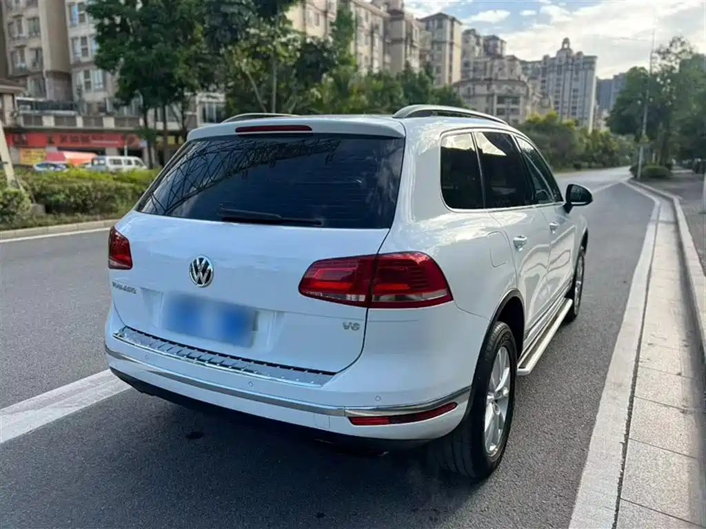 Volkswagen Touareg 2017 3.0TSI Explorer Edition фото 24