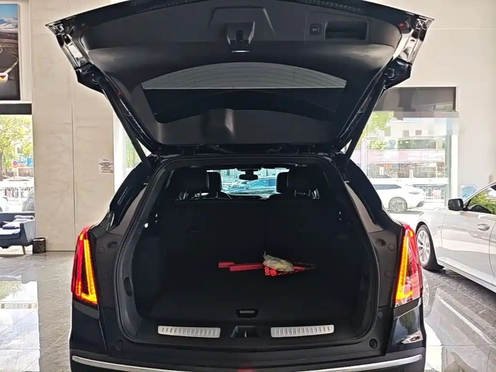 Cadillac XT5 2024 2023 2.0T 2WD Fashion Edition