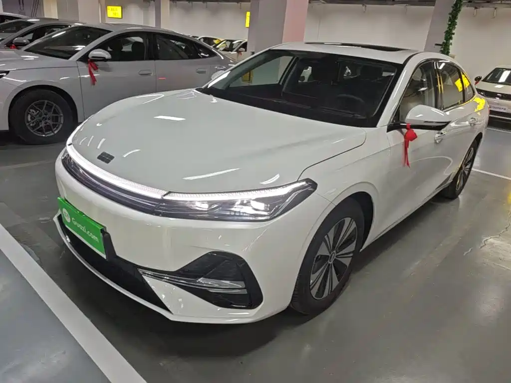Photo 2 - Geely Galaxy Galaxy A7