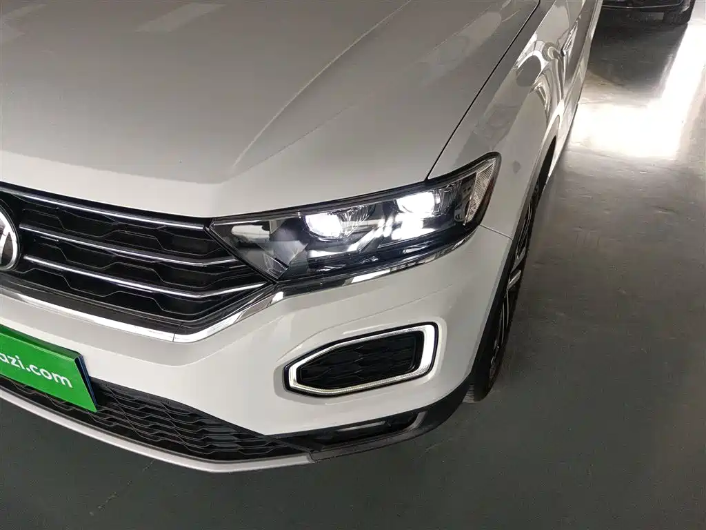 Volkswagen T-ROC 2021 280TSI DSG 2WD Comfort Smart Connect Edition фото 15