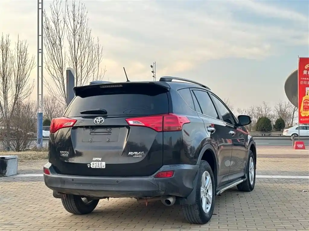 Toyota RAV4 Rongfang 2013 2.0L CVT 4WD Pioneer фото 4
