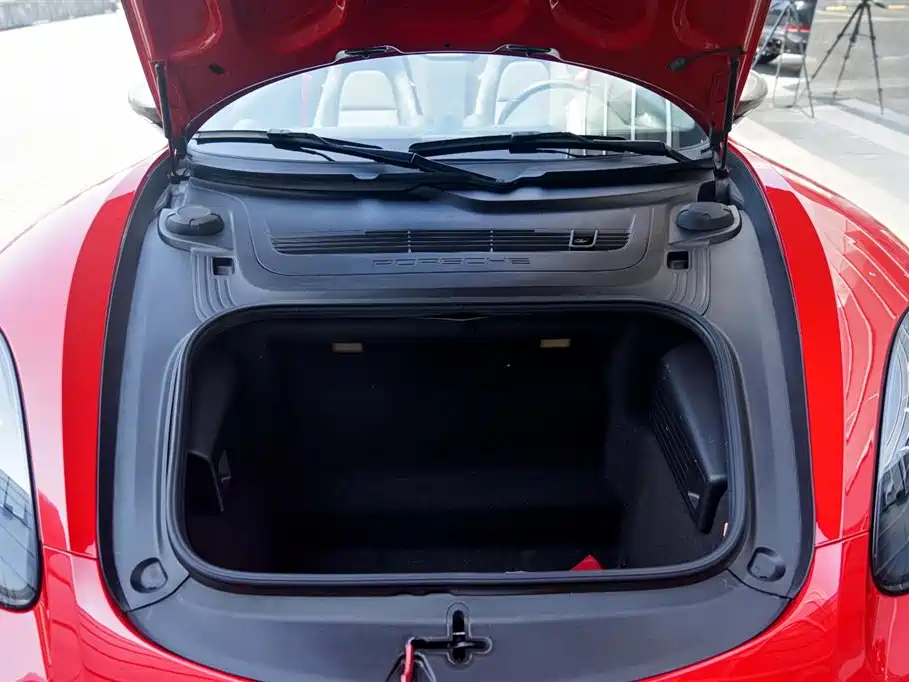 Porsche 718 2022 Boxster T 2.0T фото 28