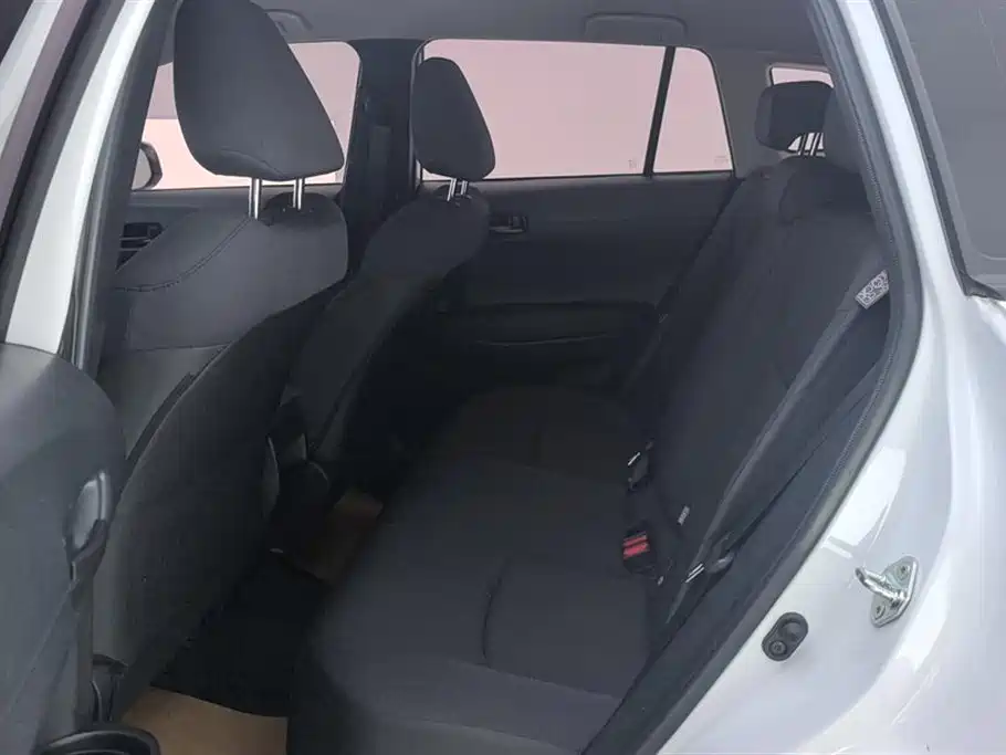 Toyota Corolla Cross 2022 2.0L Pioneer Edition фото 11