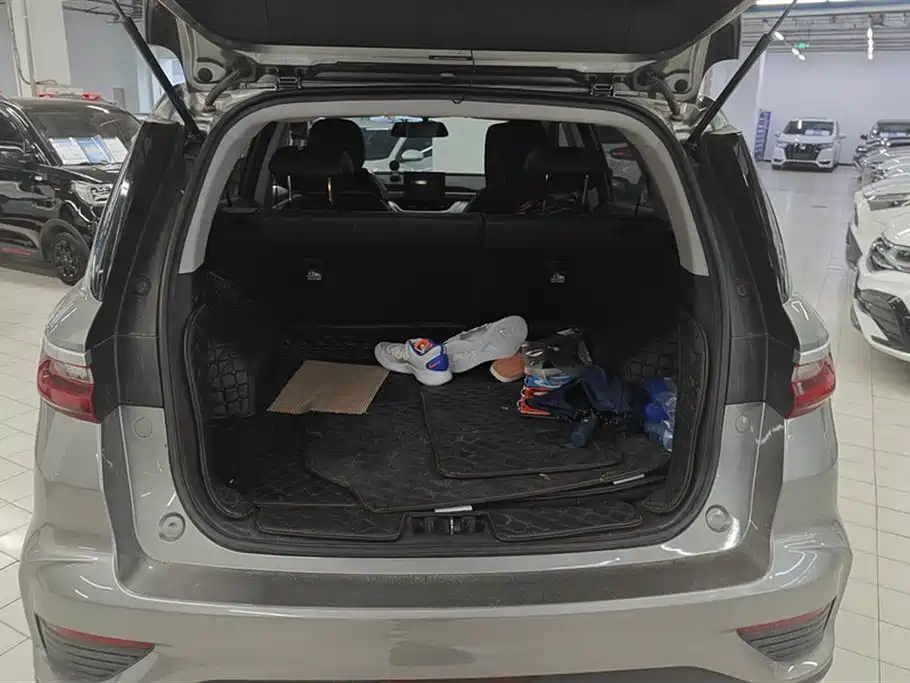 GEELY AUTOMOBILE VISION X6
