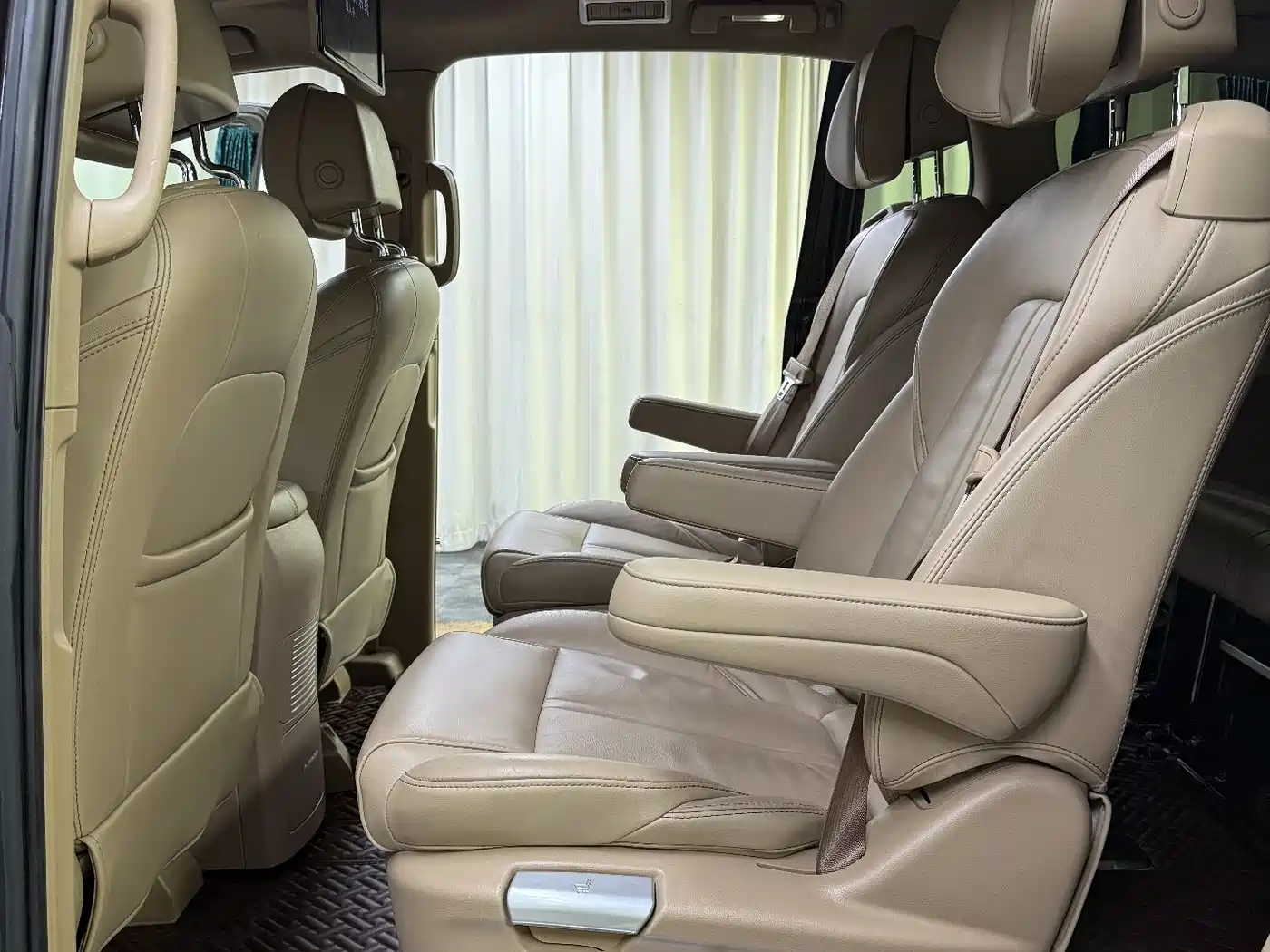 Buick GL8 2017 ES 28T Premium China V фото 23