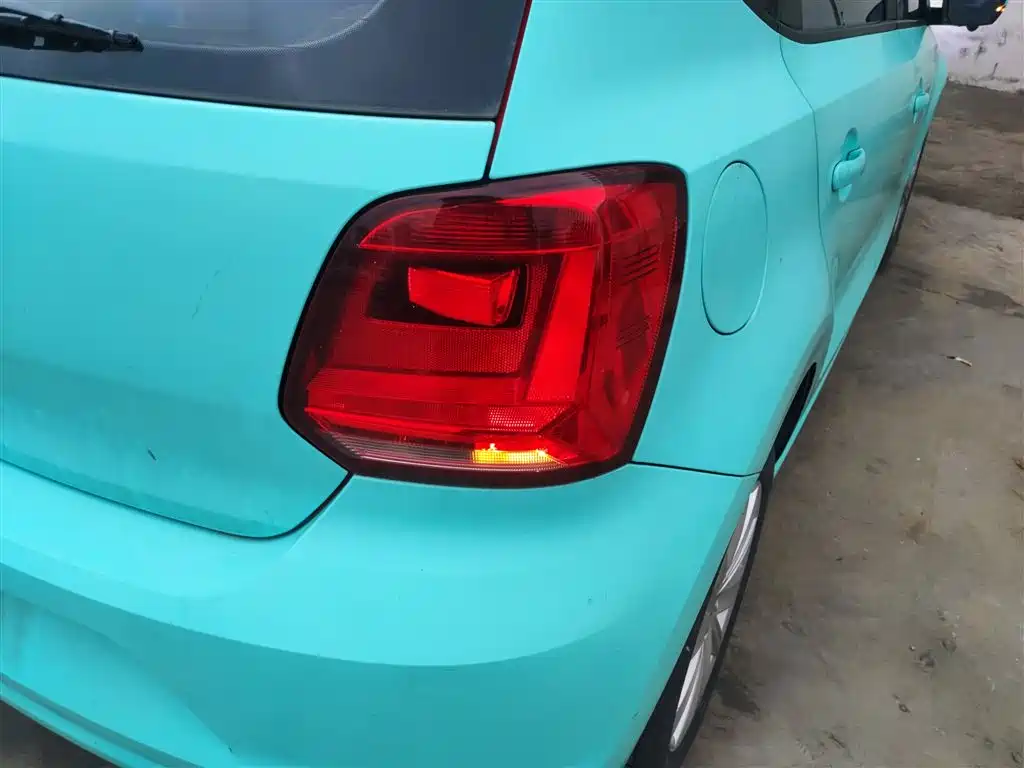 Volkswagen Polo 2014 1.4L Automatic Comfort Edition фото 24