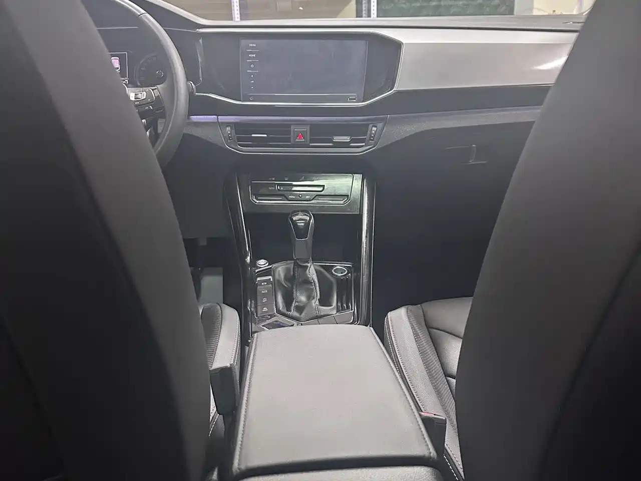 Volkswagen Tayron 2022 280TSI 2WD Luxury Smart Connect Edition фото 12