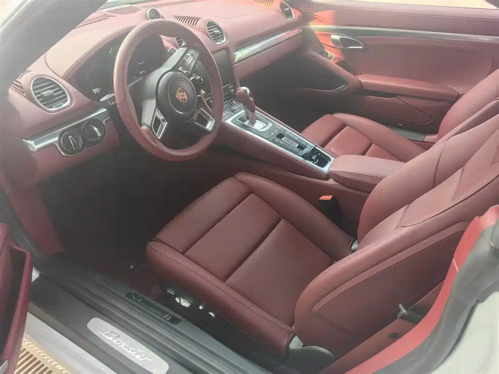 Porsche 718 2022 Boxster 2.0T фото 6