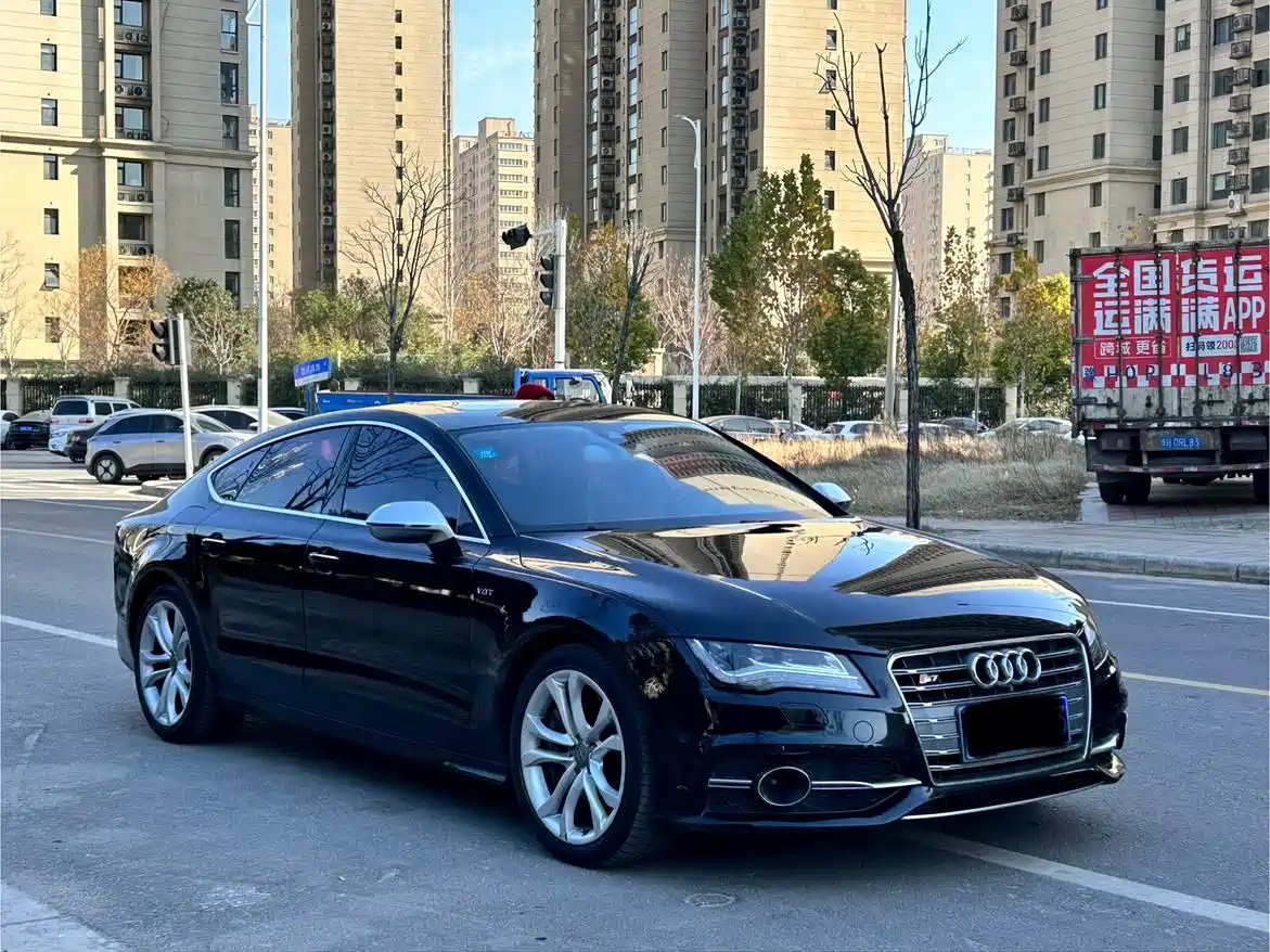 Audi S7 2013 4.0 TFSI quattro фото 3