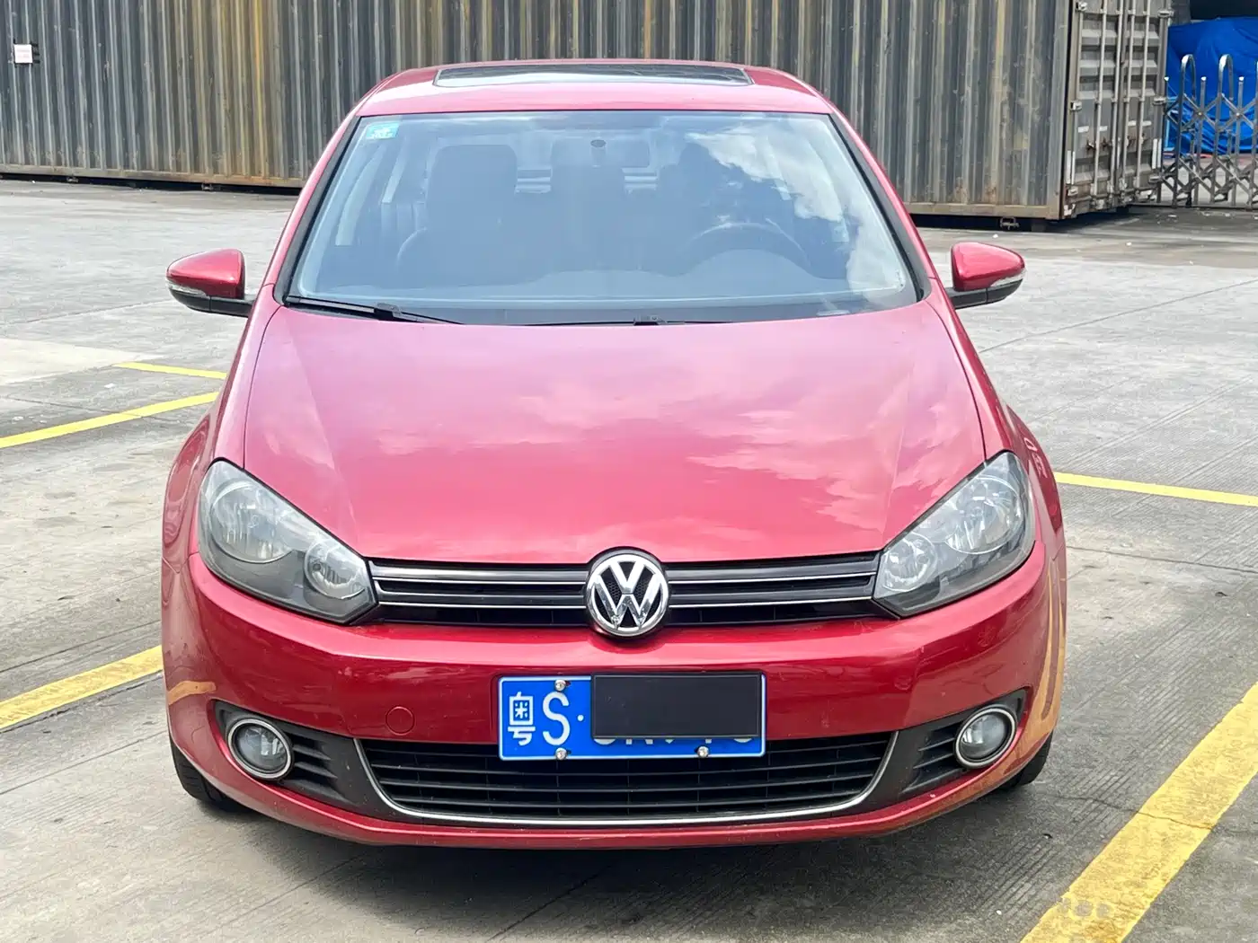 Фото 2 - Volkswagen Golf
