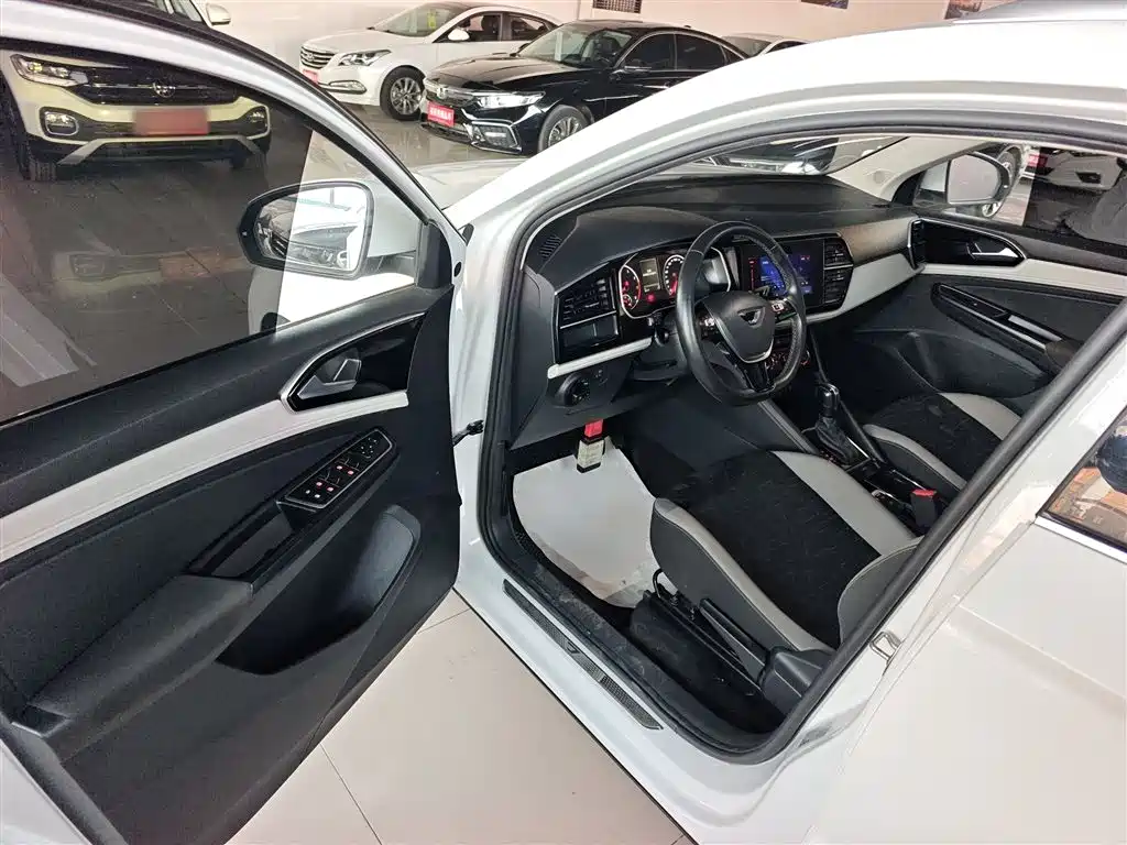 Фото 16 - Jetta VS7