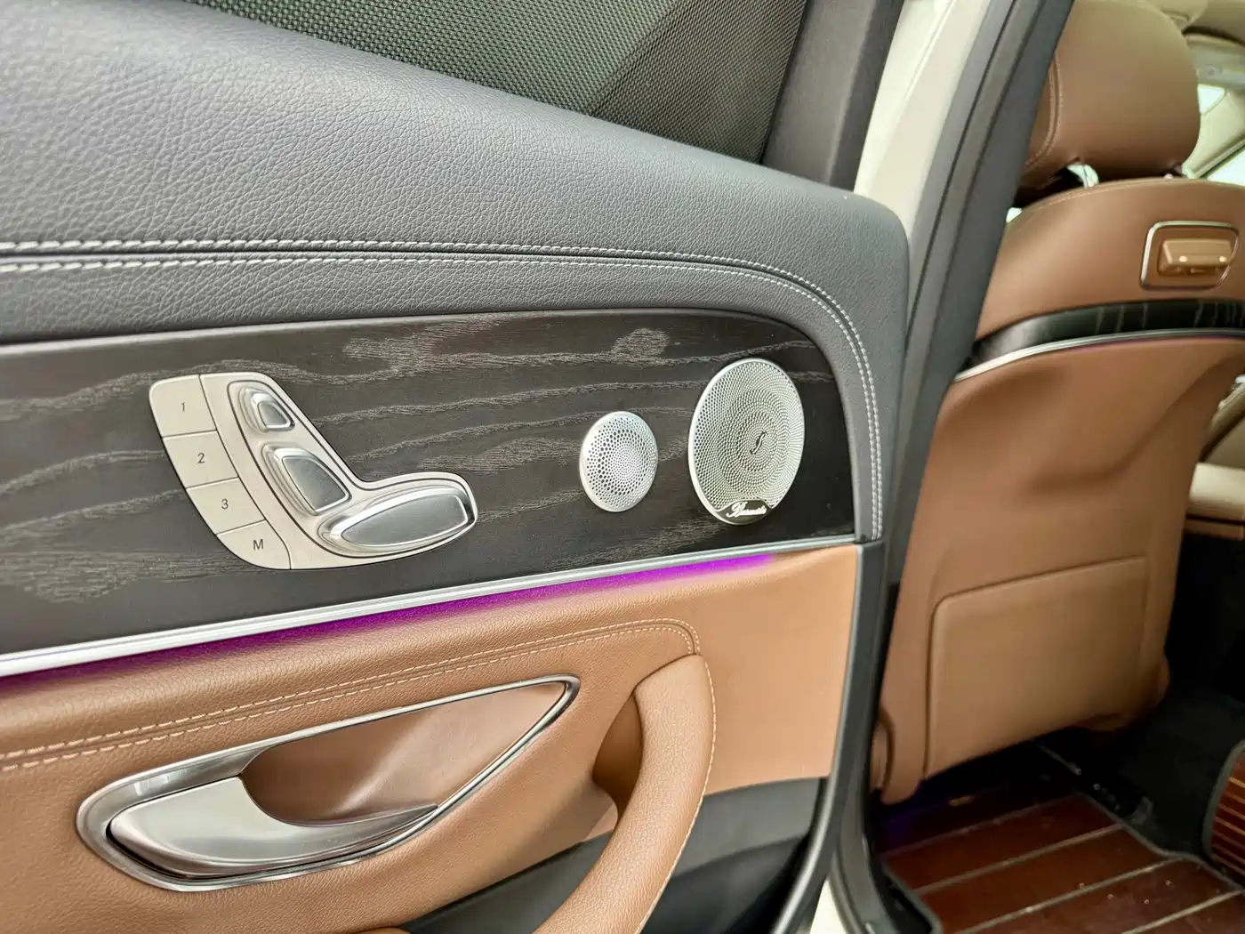 Mercedes-Benz E-Class 2020 Facelift E 300 L Sport Exclusive фото 12