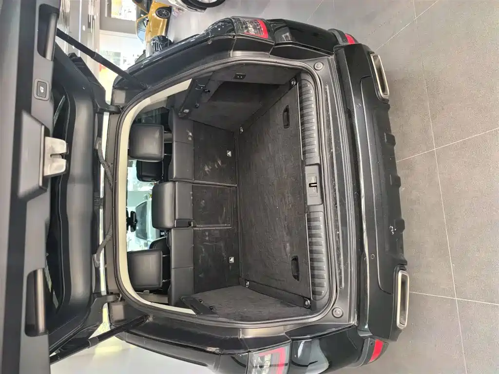 Land Rover Range Rover Sport 2019 3.0 SC V6 Special Edition фото 10
