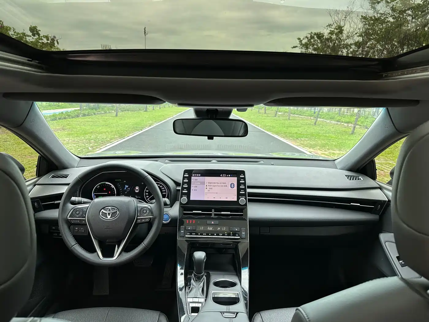 Toyota Avalon 2019 Hybrid 2.5L XLE Premium Edition China V фото 9