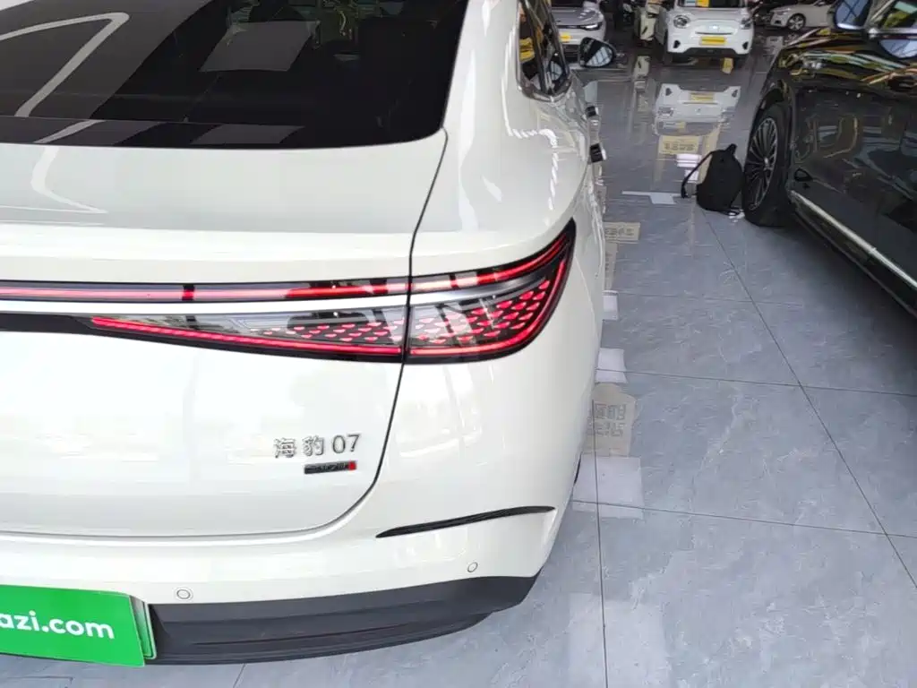 BYD Seal 07 DM-i 2025 2026 DM-i 1.5T 230km Flagship