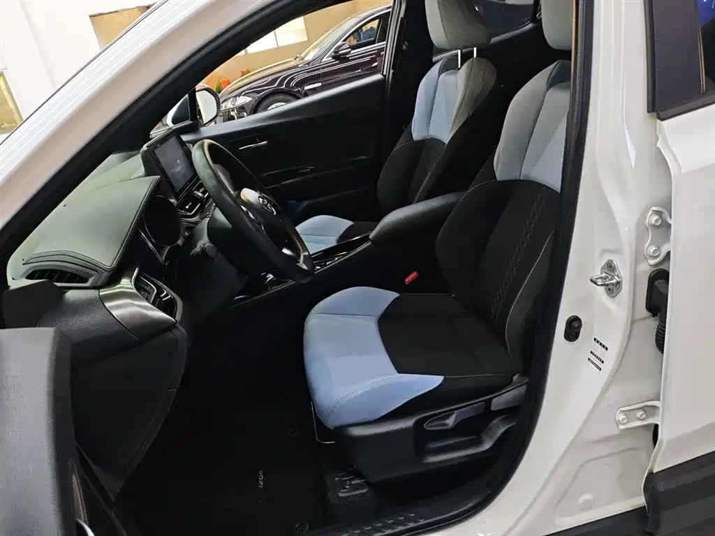 Toyota IZOA 2020 2.0L Yi Xiang CARE фото 15