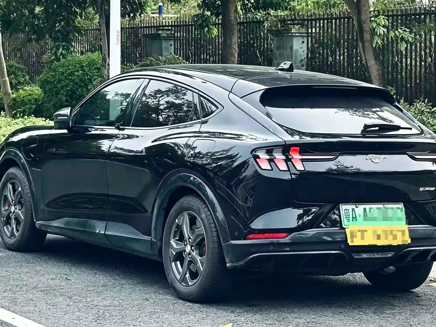 Ford Mustang Mach-E 2023 2021 Leap World RWD (Standard Range)