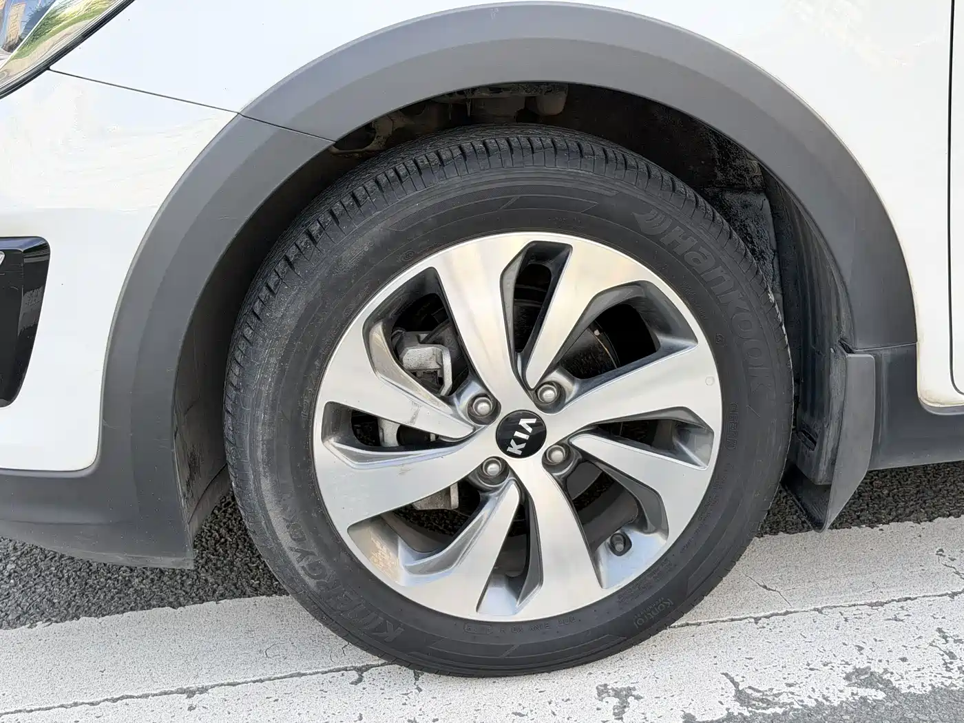 Photo 15 - Kia KX CROSS