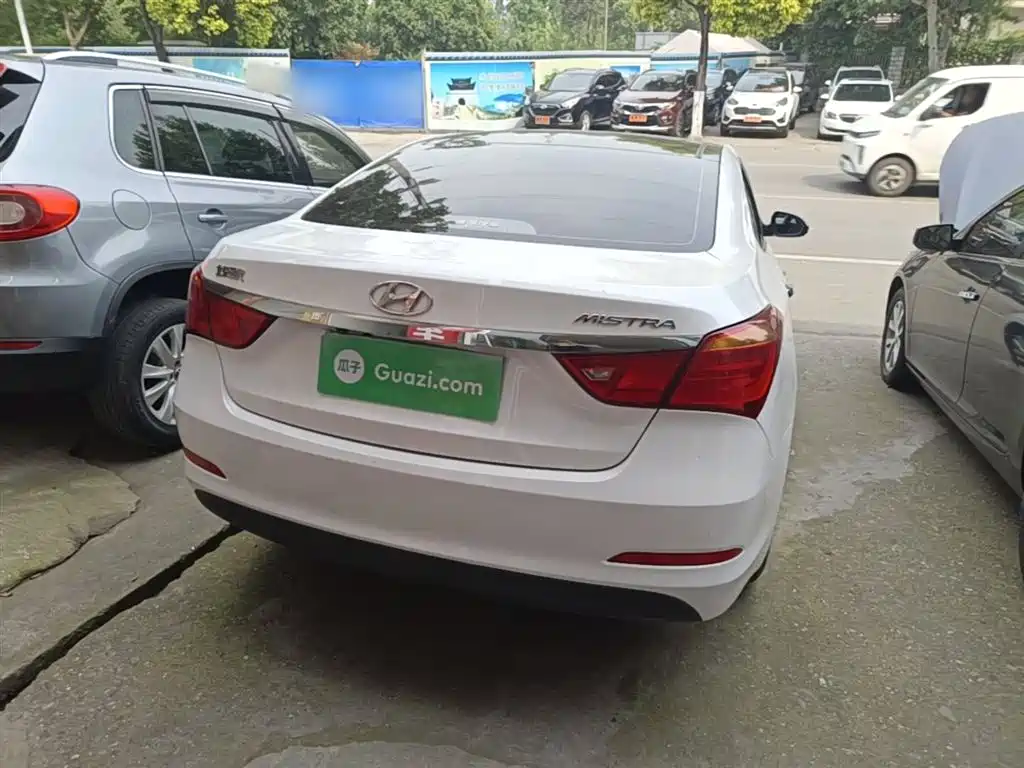 Hyundai Mistra 2014 1.8L Auto Smart GLS фото 6