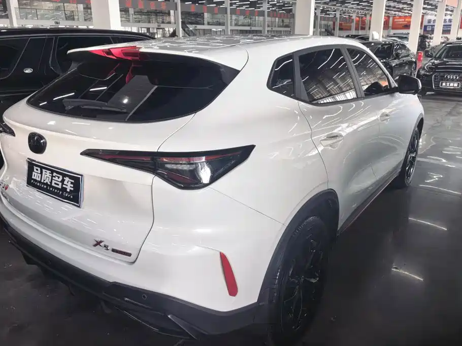 Фото 3 - Changan X5 PLUS