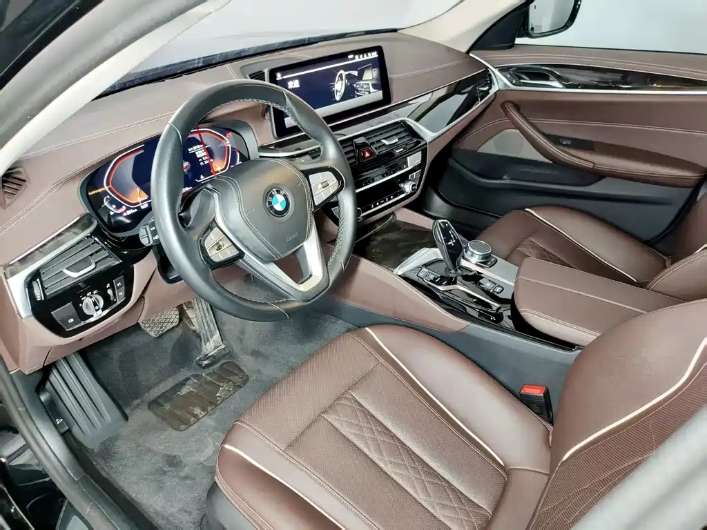 BMW 5 Series 2022 525Li Luxury Package фото 10