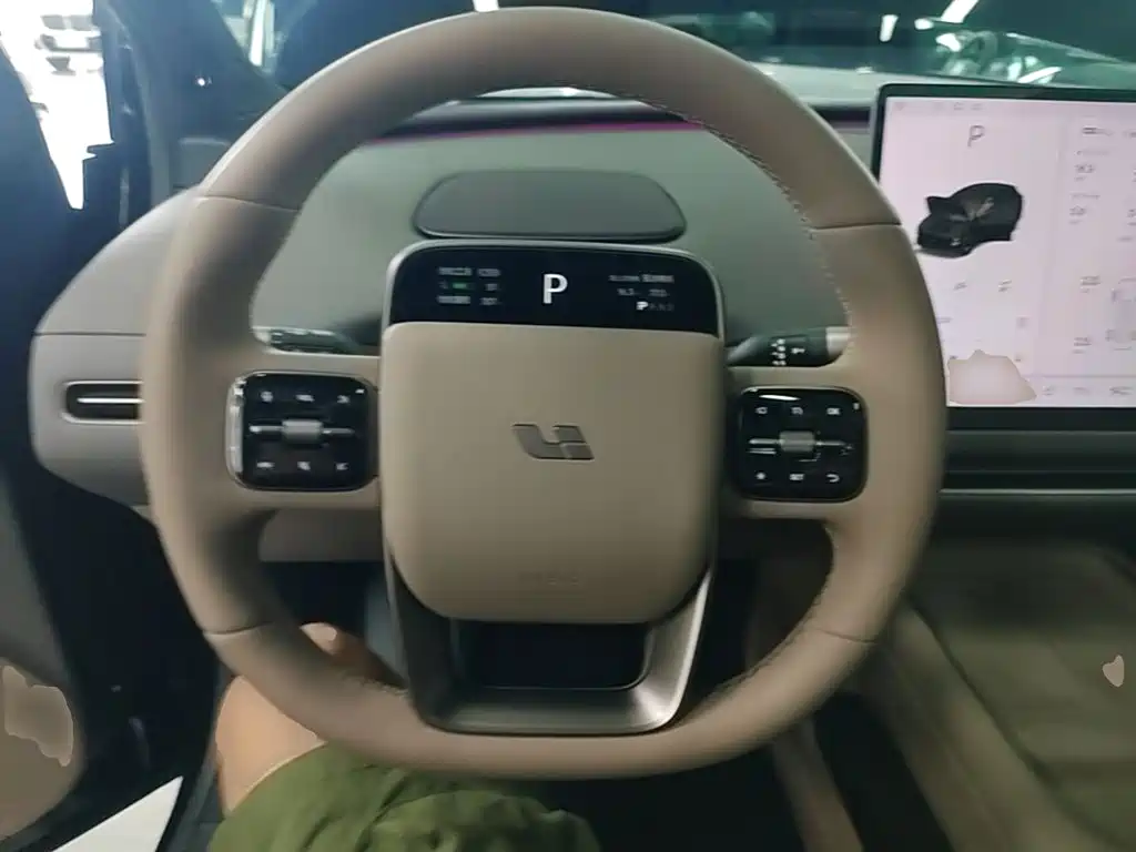 Li Auto i6 2026 2025 4WD Base Model