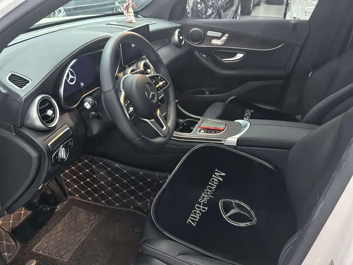 Mercedes-Benz GLC 2022 Model GLC 260 L 4MATIC Luxury Edition фото 8
