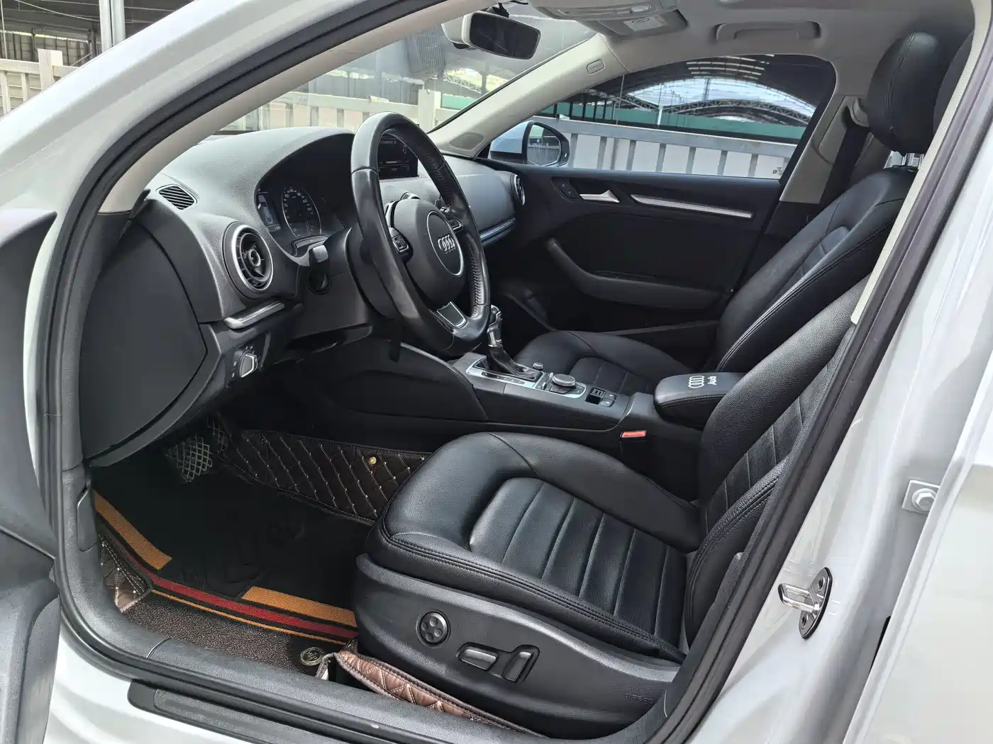 Audi A3 2016 Limousine 35 TFSI Leadership фото 7