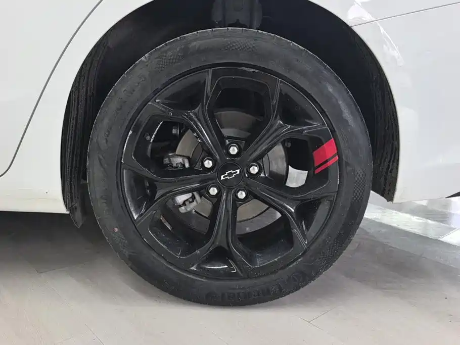 Фото 6 - Chevrolet Malibu XL