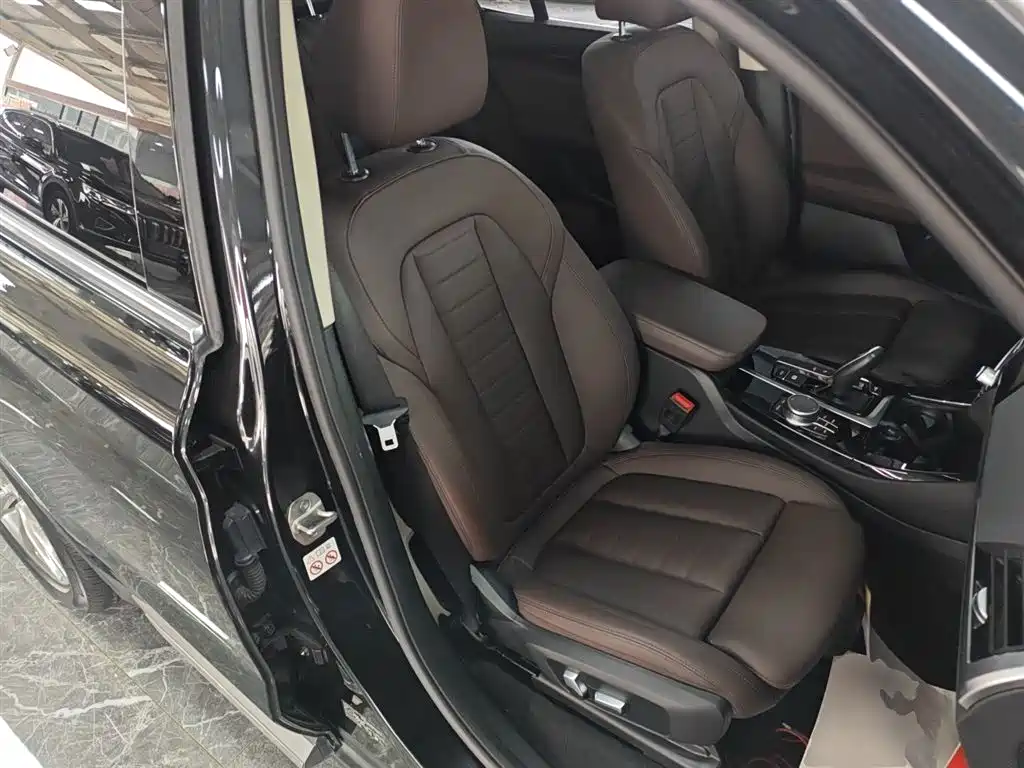 BMW X3 2021 xDrive25i Luxury Package фото 25