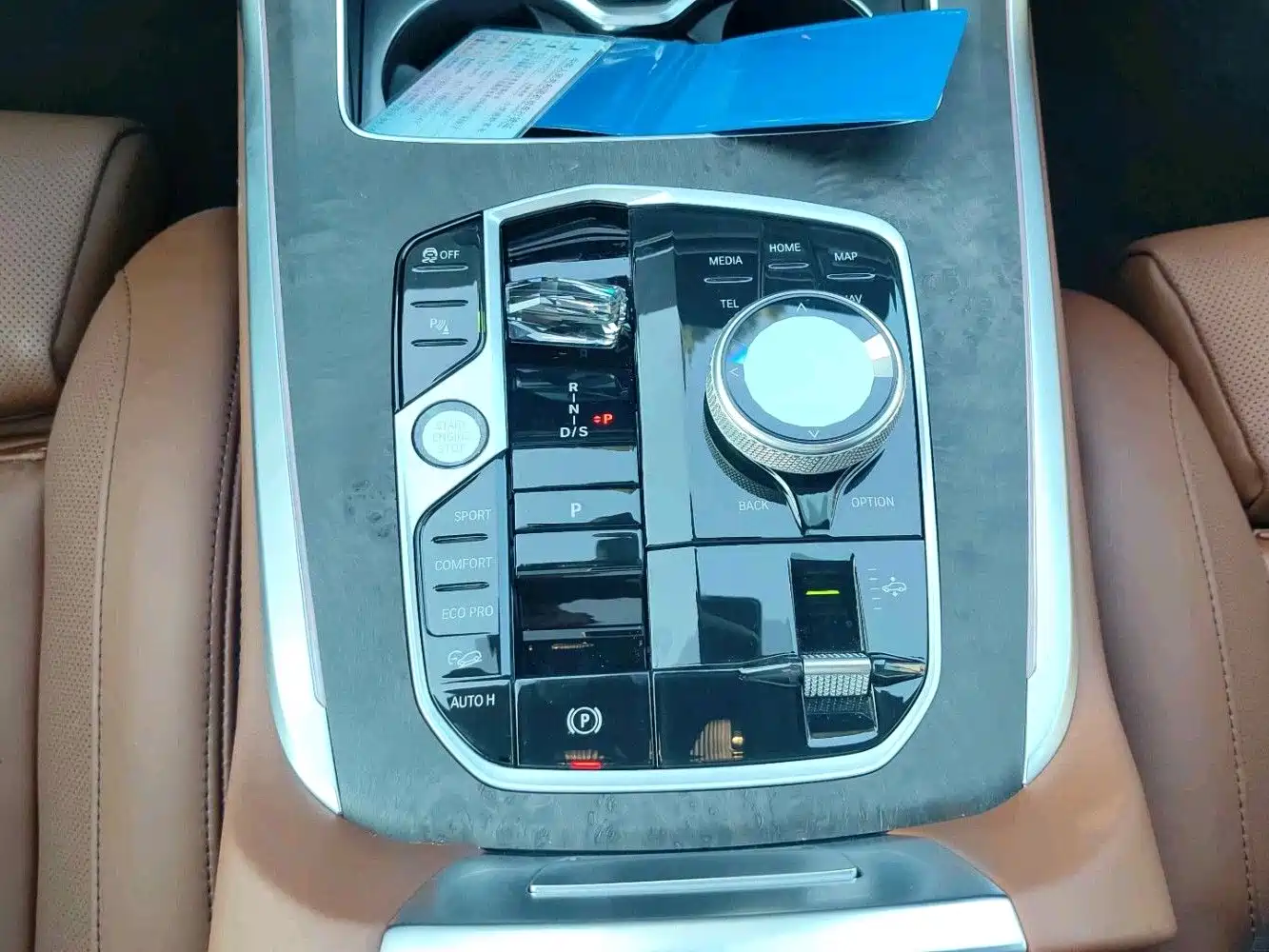 Фото 10 - BMW X7
