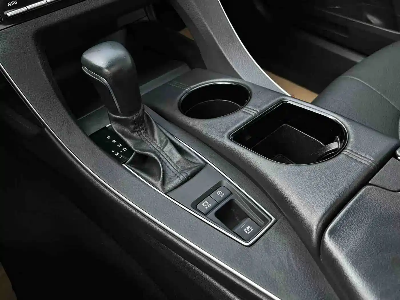 Toyota Avalon 2019 2.0L XLE Premium Edition (China VI) фото 14