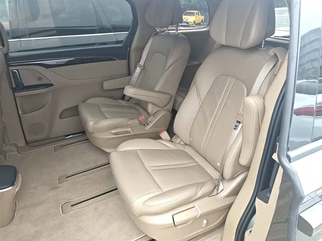 Buick GL8 2017 ES 28T Premium China V фото 13